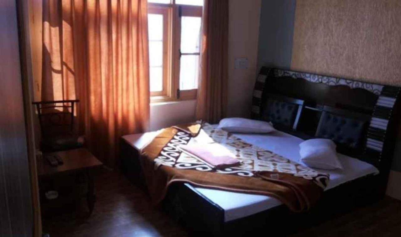 Hotel Grand City Heart Srinagar  Ngoại thất bức ảnh