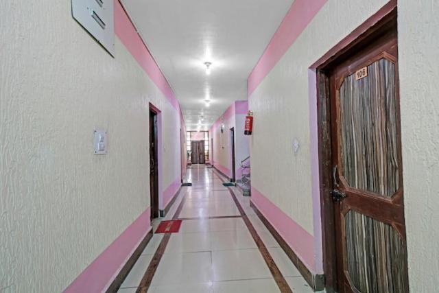 Hotel Grand City Heart Srinagar  Ngoại thất bức ảnh