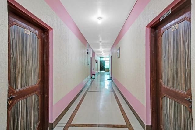 Hotel Grand City Heart Srinagar  Ngoại thất bức ảnh